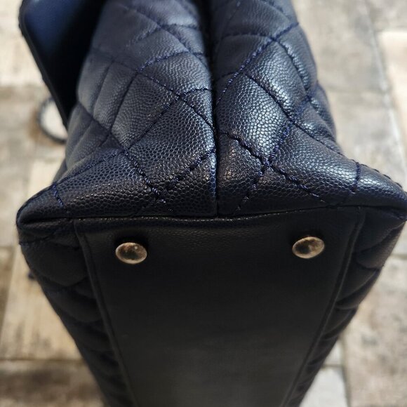 Chanel Caviar Quilted Navy Blue Flap-bag, Authentic - Picture 7 of 16